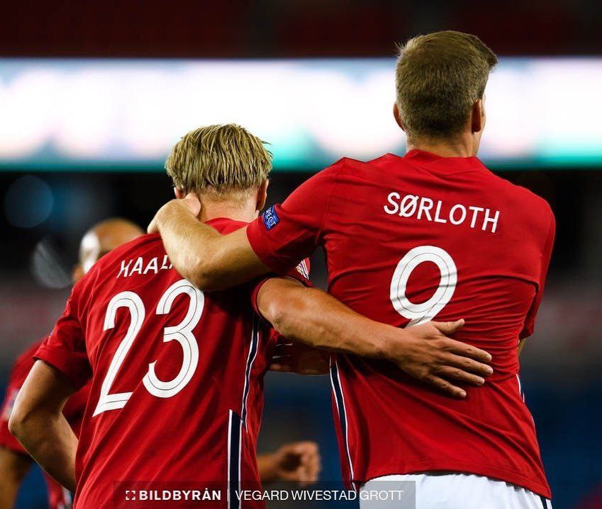 Alexander Sorloth and Haaland celebrate goal in Norway shirt