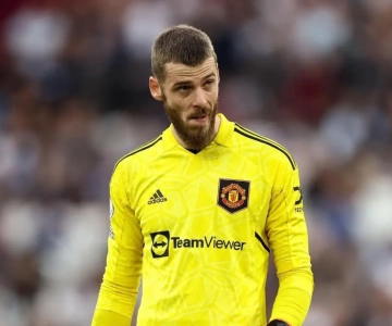 David De Gea in past match for Manchester United. David De Gea has fallen out of favor with the club's fans due to his error-prone nature and style of play.